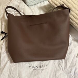 Mina Baie Vegan Harlow in Full